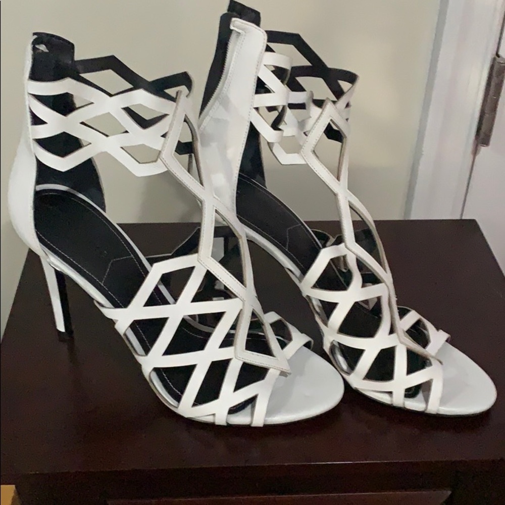 Kendall + Kylie White high heel sandal
